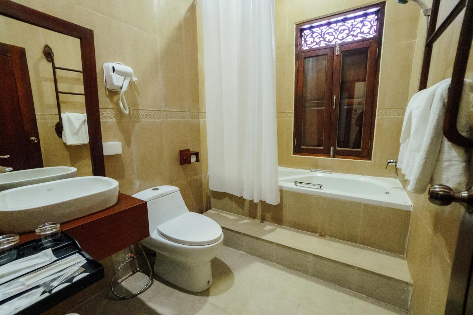 Lux Hotel Luang Prabang Exterior foto